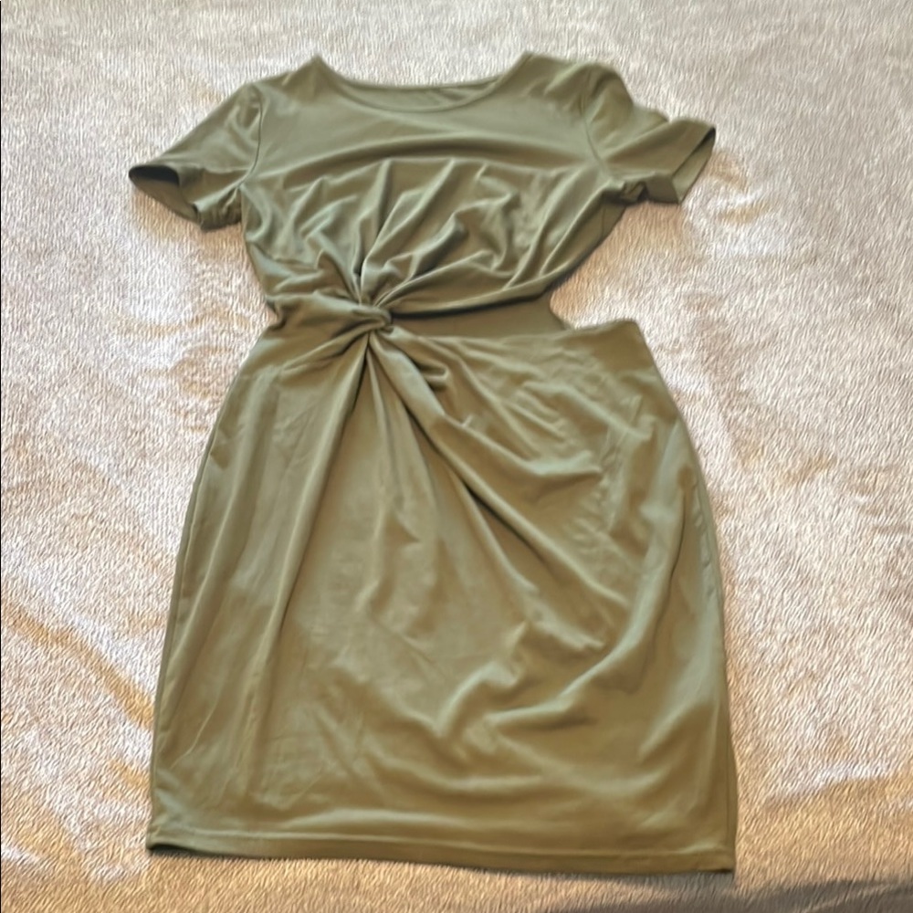 SHEIN Green Ruched Short Sleeve Bodycon Dress